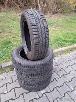 195/60R15 - 2