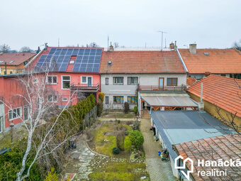 Prodej rodinného domu se zahradou ve Vrahovicích - 2