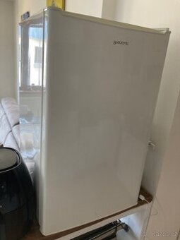 Guzzanti lednice s mrazákem, objem 97 l - pouze 88 kWh/rok - 2