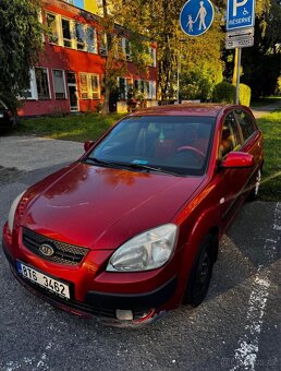 Kia rio - 2