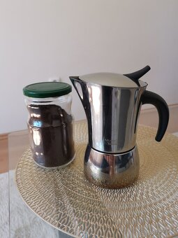 Italský kávovar + káva Tchibo - 2