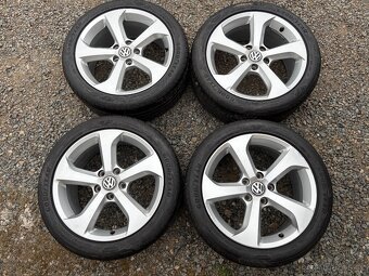 Alu orig letni sada VW Brooklyn 5x112 7,5J ET49 225/45 R17 - 2