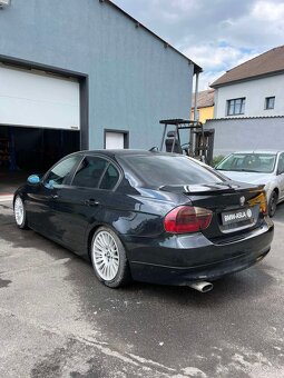 Komplet na náhradní díly-BMW E90 320D - 2