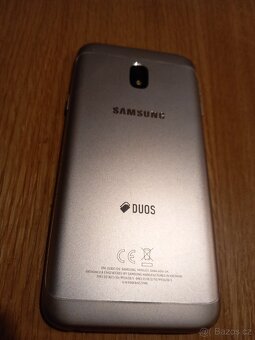 Samsung SM-J330F, 16GB, zlatý - 2