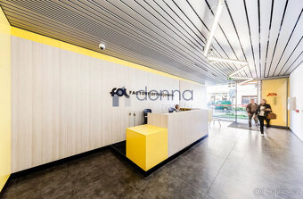 Pronájem obchodního prostoru 1637 m² Nádražní, Praha - Smích - 2