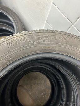 Pneu zimní Nokian 235/55 R18 - 2