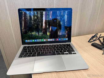 Prodám Macbook Air M1 256GB; 253 cyklů - 2