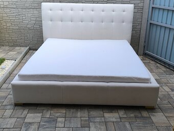 Prodám luxusní postel VERONA + Matrací 180cm x 200cm - 2