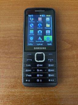 Samsung GT-S5610 - 2