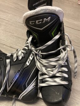 Brusle CCM Ribcor 76K - 2