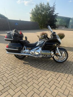 Honda GL 1800Goldwing - 2