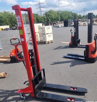 Ruční paletový vozík 1000kg - 2