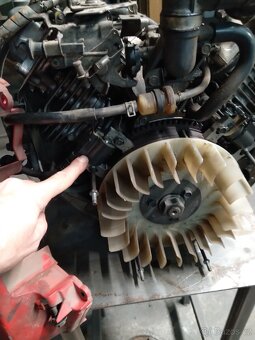 Motor Honda gx620 20HP s El. startérem - 2