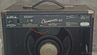 Kombo Fender champion 40 s pedalem - 2