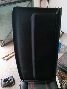 Plato kufru golf mk3 - 2