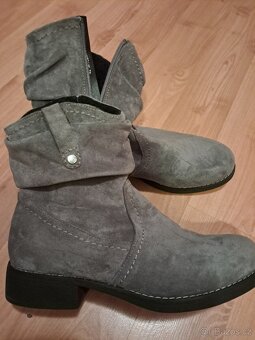 Prodám nové dámské kozačky vel. 41-42 - 2