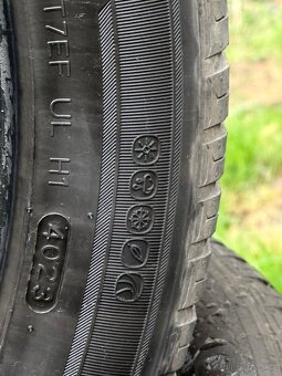 Hankook Kinergy 4S2 245/45 R18 - 2