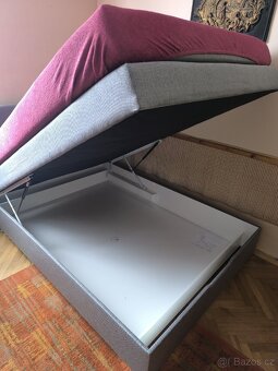 Prodám postel - 2