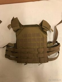 Plate carrier - coyote - 2