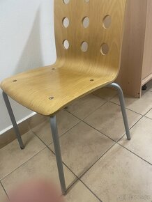 Dřevěná židle - 2