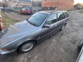 BMW E39 320iA - 2