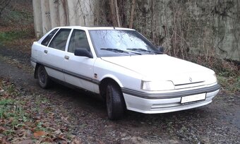 Renault 21 - 2