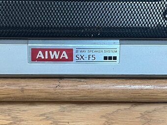 Kvalitní regálové reproduktory AIWA - 2