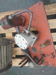 Motor s hydraulickým čerpadlem - 2