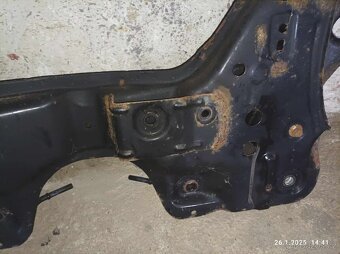 Prodám nápravnici z vozu Fiat Grande Punto . - 2