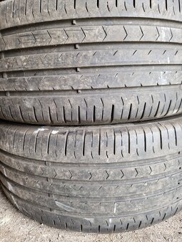 Continental 225/55 R17 - 2