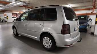 VW Touran 2.0 TDI, DSG, 7mist - 2