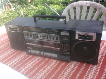 Starý veľký RADIO-DVOJKAZEŤÁK z 80tých r.(Trieda Hi-Fi) - 2