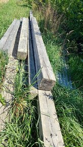 Trámy na stavbu, dřevo - 2