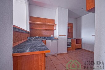 Prodej bytové jednotky 3+kk ve městě Jeseník - 2