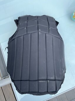 Prodám bezpečnostní vestu pro jízdu na koni vel. XL - 2