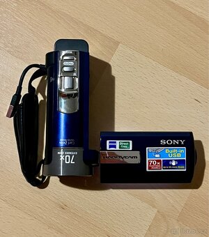 Videokamera Sony DCR-SX45E 70x/2000x zoom 16GB SD - 2