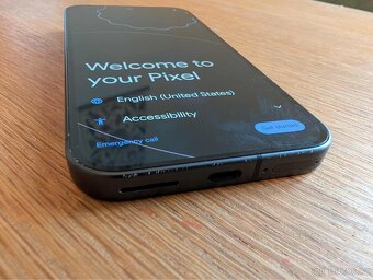 Chytrý telefon Google Pixel 9 - 2