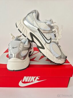 Nové dámské tenisky Nike, velikost 38,5 - 2