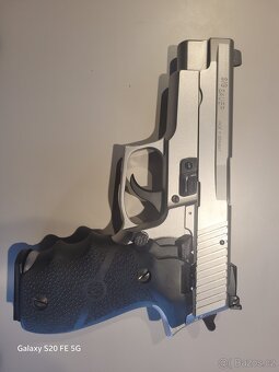 Prodám pistoli SIG SAUER P 226 S 9 mm Luger - 2