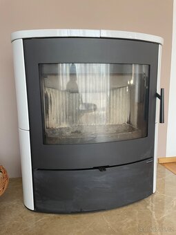 Moderní krbová kamna Romotop - téměr nepoužívaná - 2