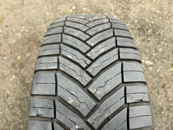 2ks celoroční pneu Michelin 215/60/17C - 2