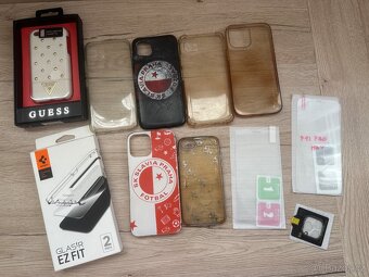 Skla a kryty pro IPhone 12 Pro Max - 2