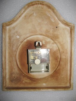 staré hodiny a budíky - 2