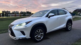 Lexus NX300h Hybrid m.2021 Perleť Navi Kamera Automat CVT - 2