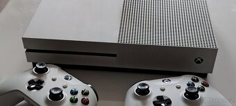 Xbox one S - 2