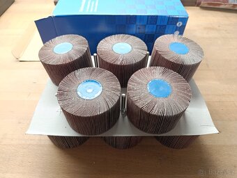 Lamelové brusné kotouče na stopce Pferd - 2