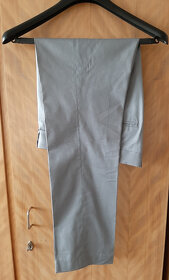 Světle šedý pánský oblek H&M vel. 48 - 2