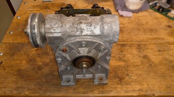 Šneková převodovka 80:1 - 2