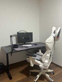 Kompletní herní setup - 2