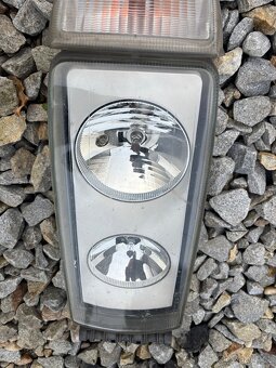 Iveco eurocargo pravé světlo + blinkr - 2